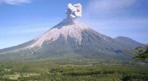 Paket Pendakian Semeru Bromo Trekking